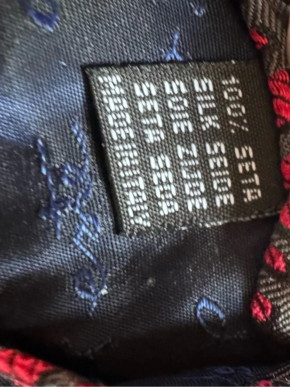 D’este Italian Red and Gray Patterned 100% Silk Tie